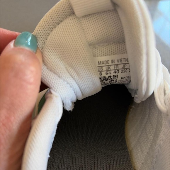 Adidas Classic green and white sneakers - Picture 5 of 6